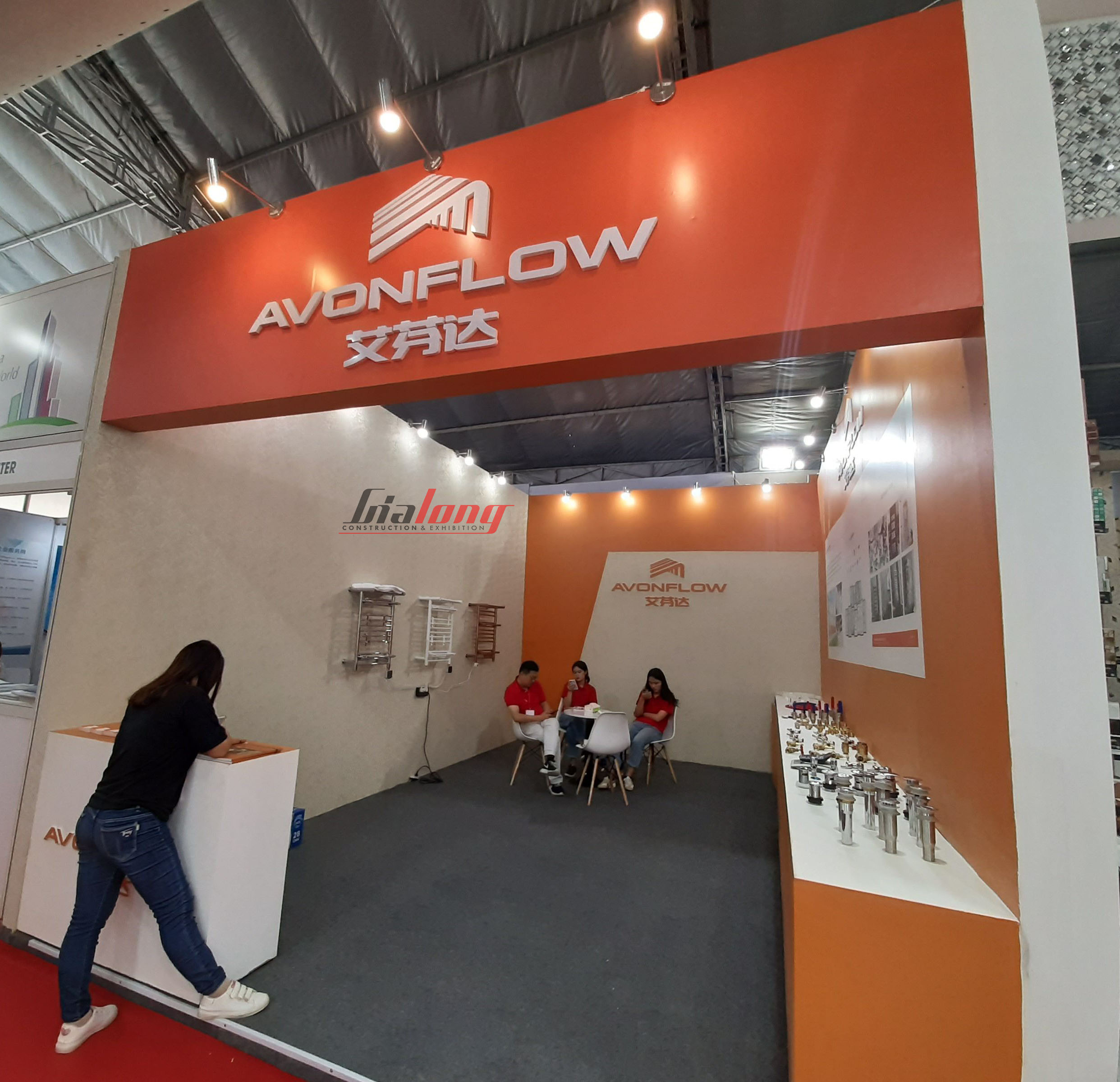 The stand of Avonflow was designed and constructed by Gia Log