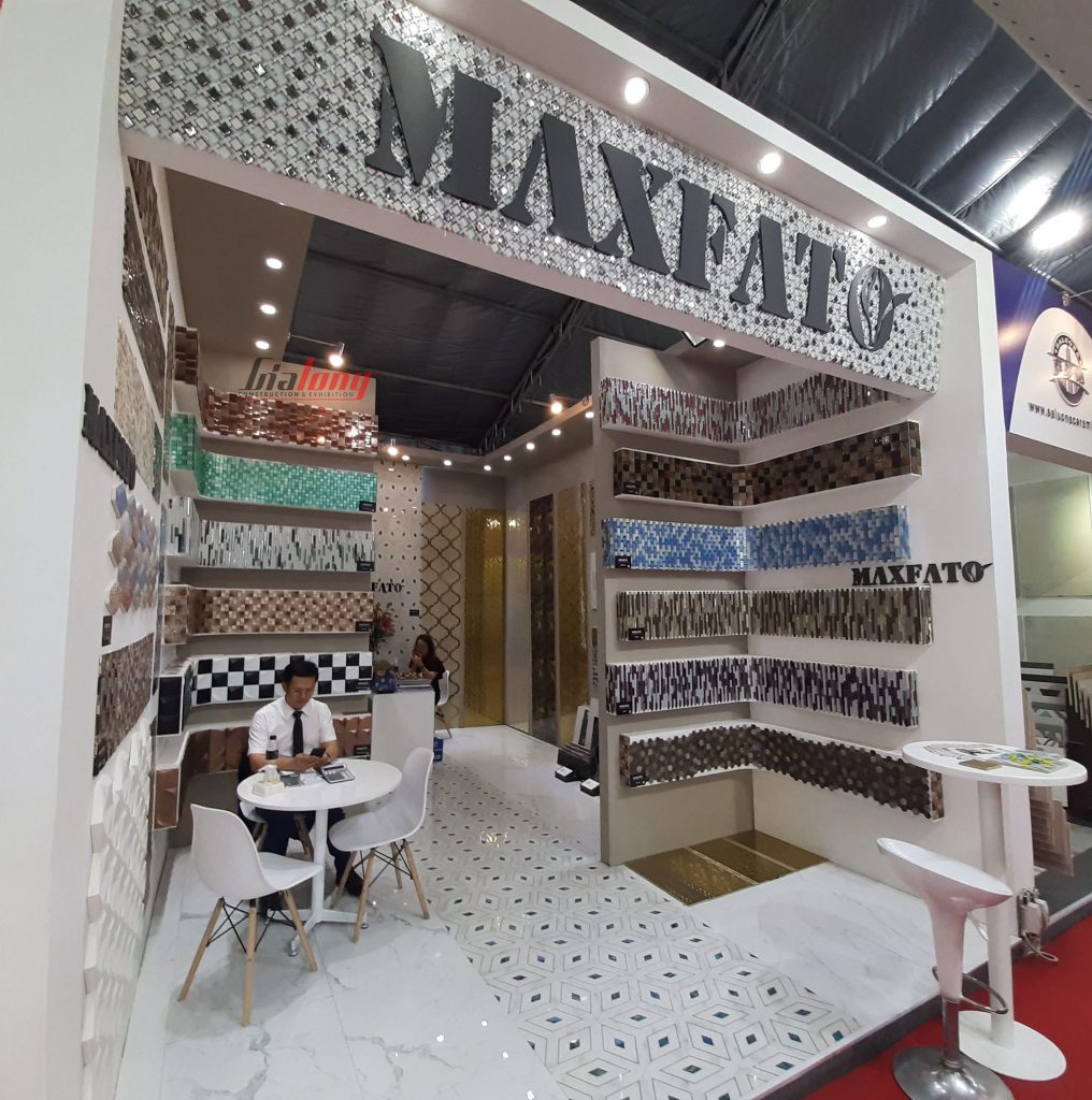 Maxfato assigned Gia Long to design and construct their exhibition stand