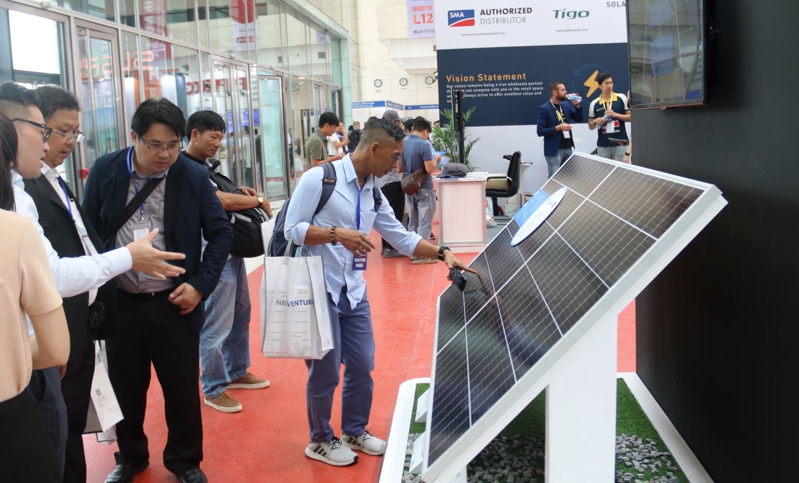Solar Show và năng lượng tái tạo kết nối các doanh nghiệp ngành công nghiệp năng lượng sạch