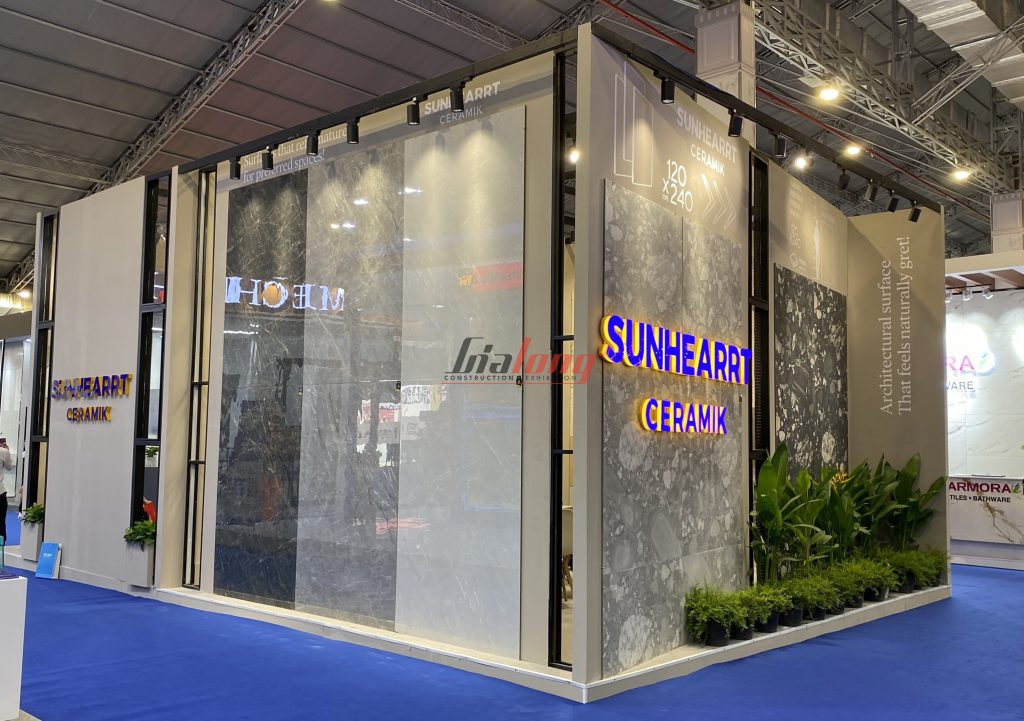 Sunheart - được Gia Long thi công hoàn thiện tại triển lãm - The Sunheart booth was completed by Gia Long at the exhibition.