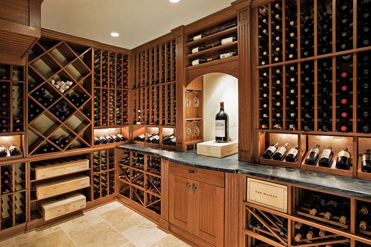 Mẫu: Thiết kế showroom rượu vang được ưa chuộng