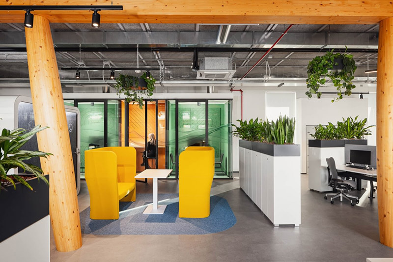 Mẫu: Thiết kế văn phòng không gian mở theo phong cách công ty