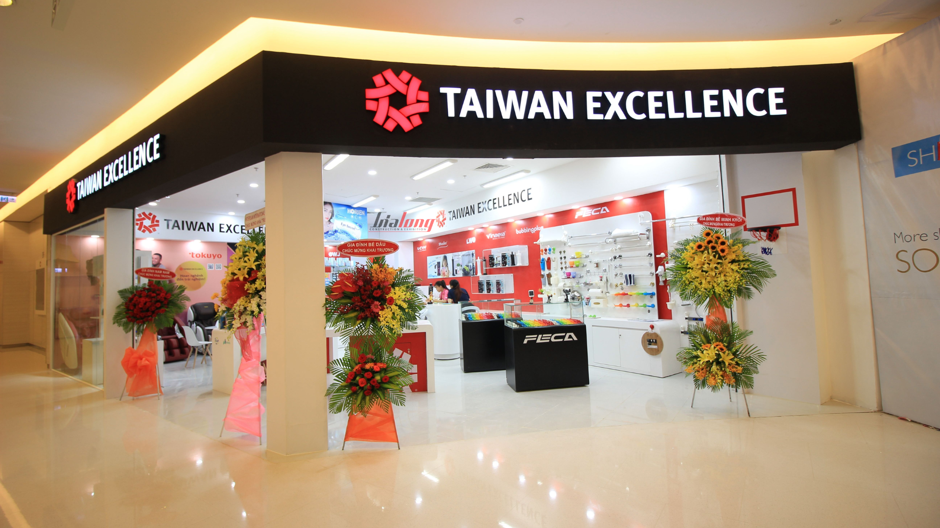 Taiwan - Showroom được thi công bởi Gia Long