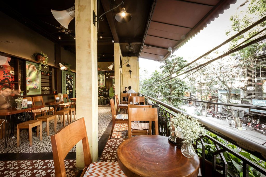 Mẫu: Trang trí quán cà phê theo phong cách vintage