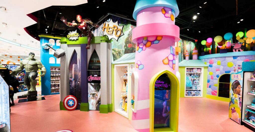 Mẫu 4: Thiết kế cửa hàng đồ chơi trẻ em diện tích lớn